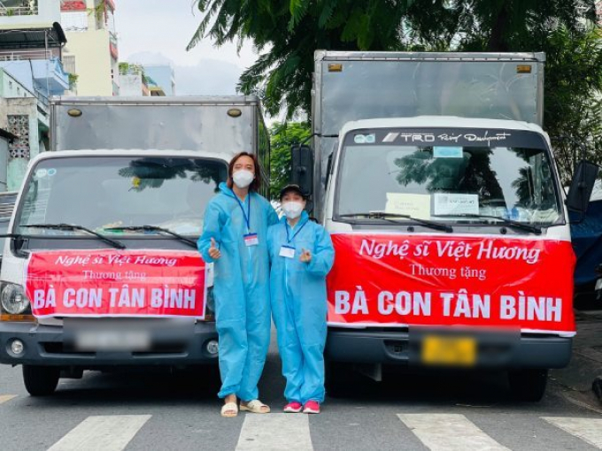 Việt Hương đáp trả gắt, tuyên bố mời công an khi bị công kích 20 năm ăn tiền từ thiện