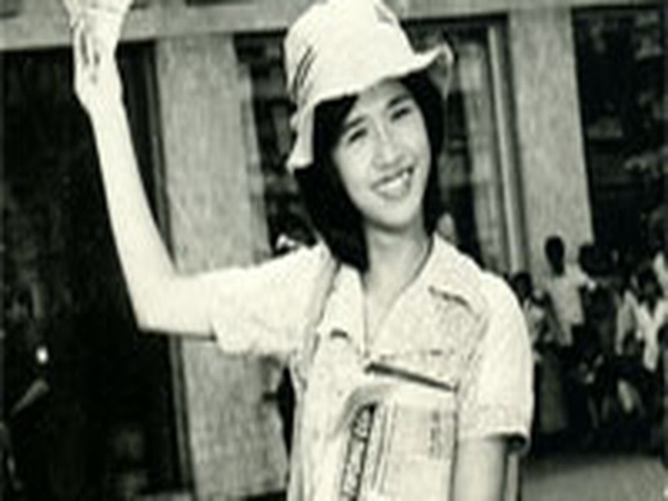 Vân Dung - cô bé bán báo trong &quot;Biệt động Sài Gòn&quot;: 18 tháng tuổi đóng phim và sự rẽ ngang hiện tại khiến khán giả ngỡ ngàng - Ảnh 2.