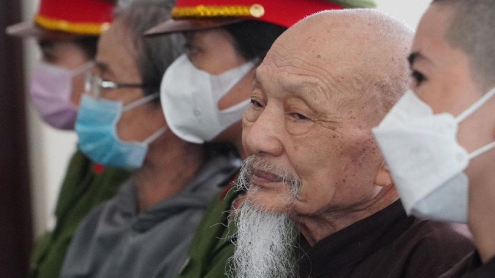 Bị cáo Lê Tùng Vân đi tù khi ngoài 90 tuổi được hưởng chính sách gì? - Ảnh 1.