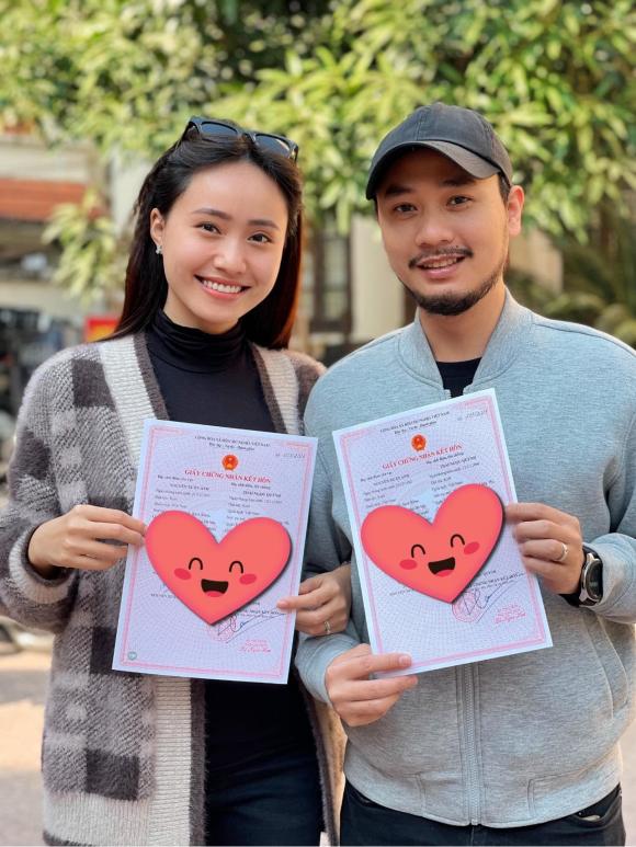 MC Xuân Anh VTV khoe giấy đăng ký kết hôn | Tin tức Online