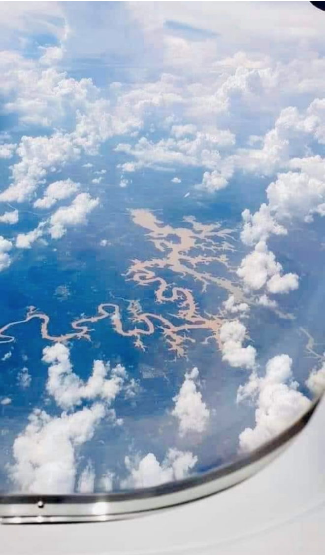 Dân mạng thi nhau tìm kiếm dòng sông ở Việt Nam nhìn như chú rồng khổng lồ trên Google Maps - Ảnh 2.